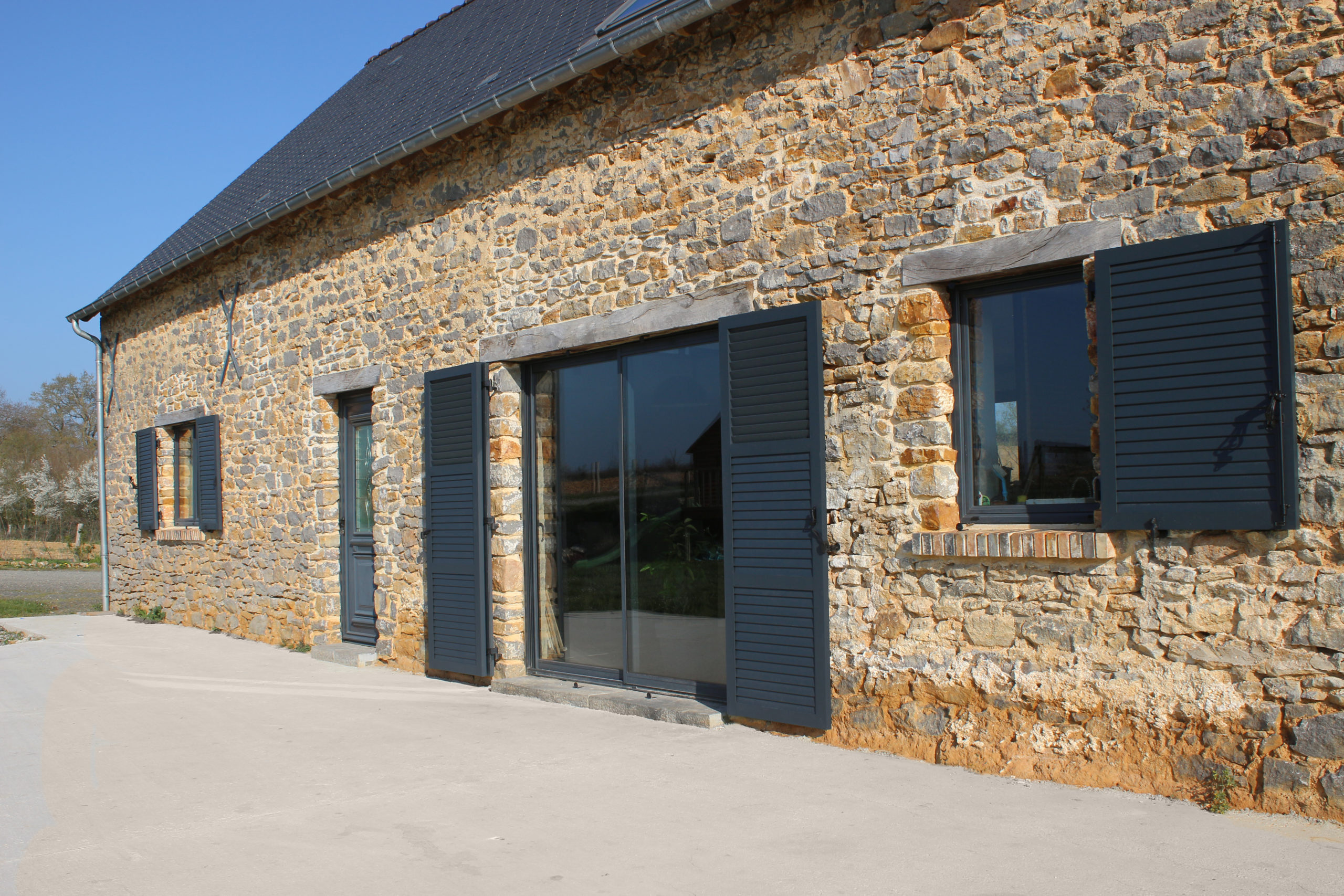 Volets battants et coulissants