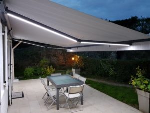 Photo Generosa Plus Bras LEDS (2)