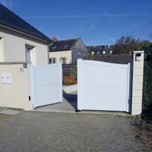 Portail et clôture PVC