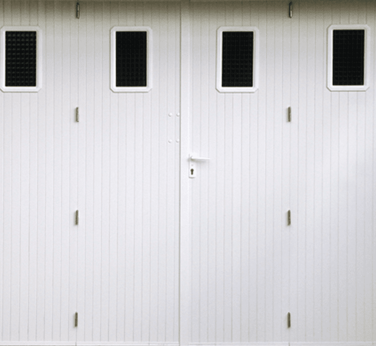 Porte de garage battante PVC